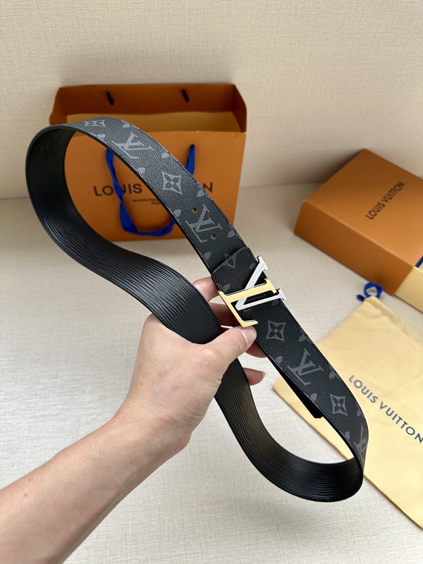 激安ルイヴィトンベルト着用イメージ